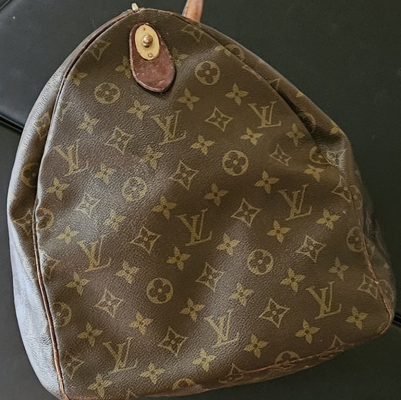Louis Vuitton Monogram Keepall 55 - Picture 15 of 16